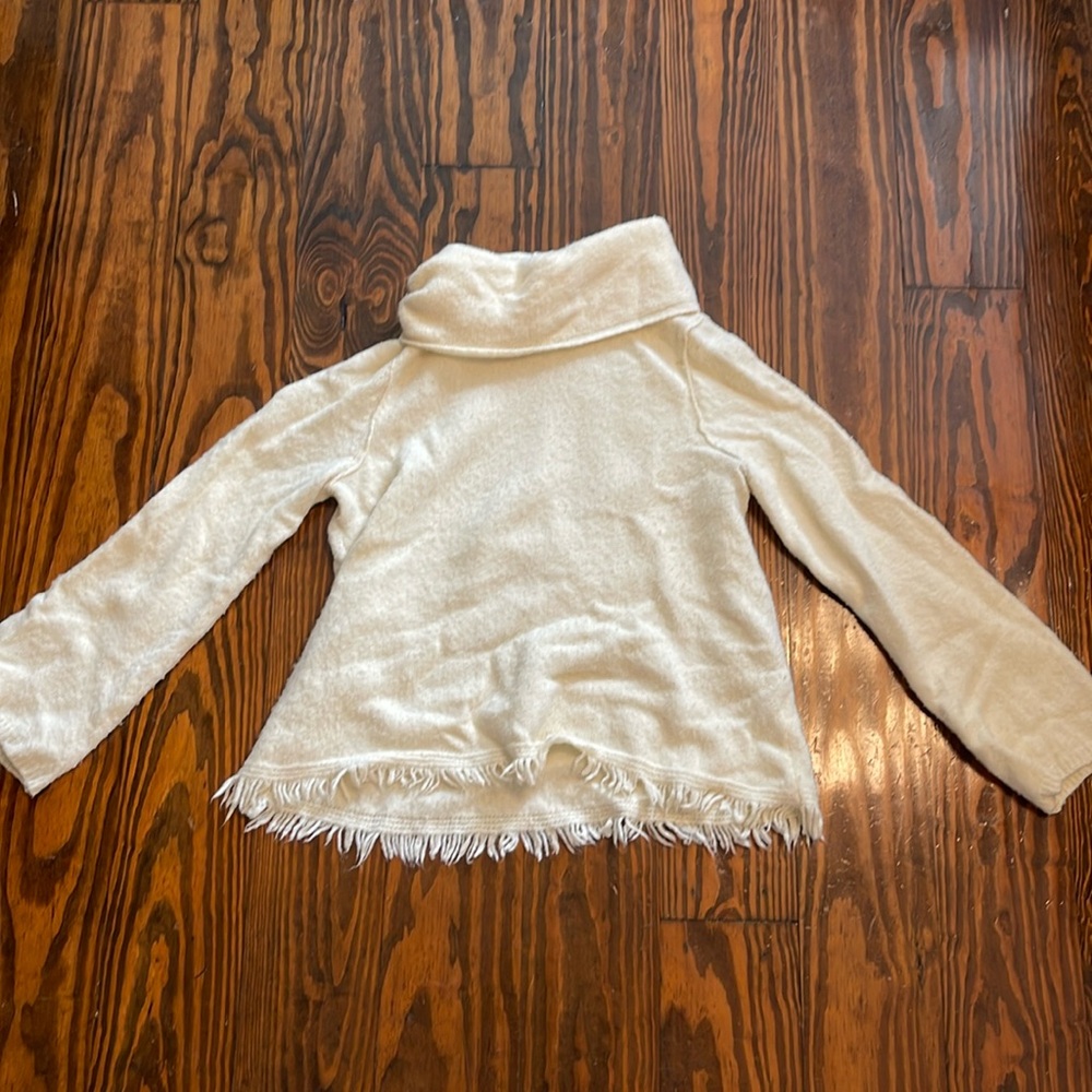 Anthropology white turtleneck sweater size M